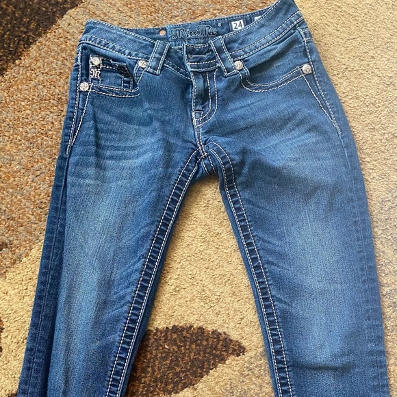 Miss Me skinnies snowflake pockets - Picture 2 of 3